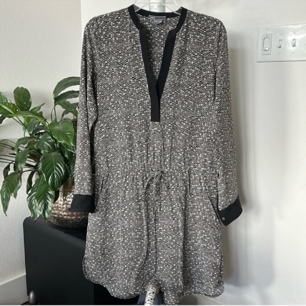 Vince Silk Tunic Long Sleeve Mini Dress Sz XS V neck elastic waistband Pockets